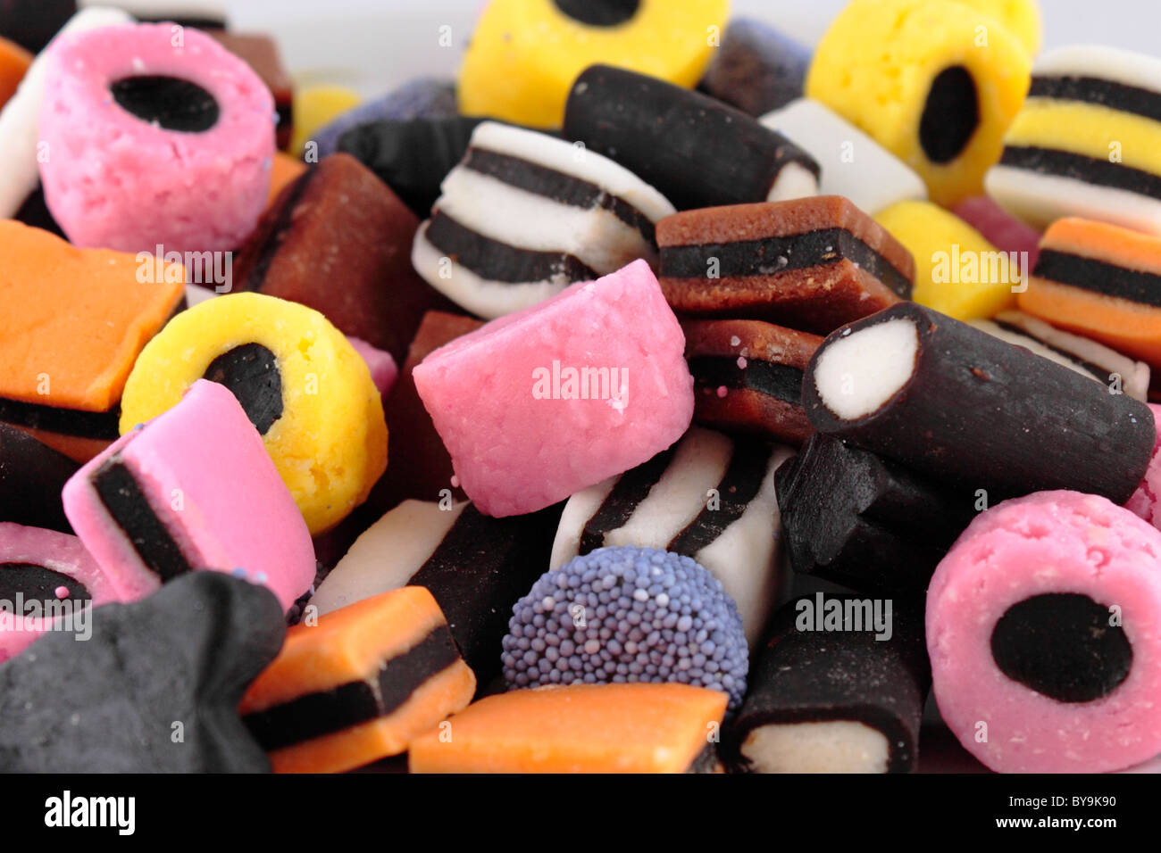 Un mucchio di liquirizia Allsorts Foto Stock