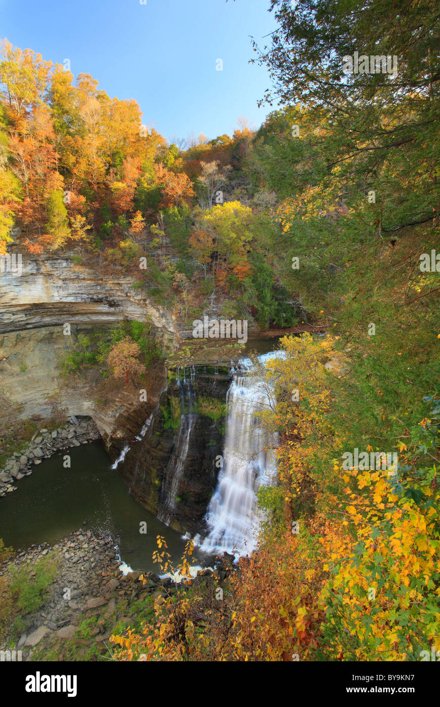 Big Falls, River Trail, caduta di acqua fiume, Burgess Falls State Park, Sparta, Tennessee, Stati Uniti d'America Foto Stock