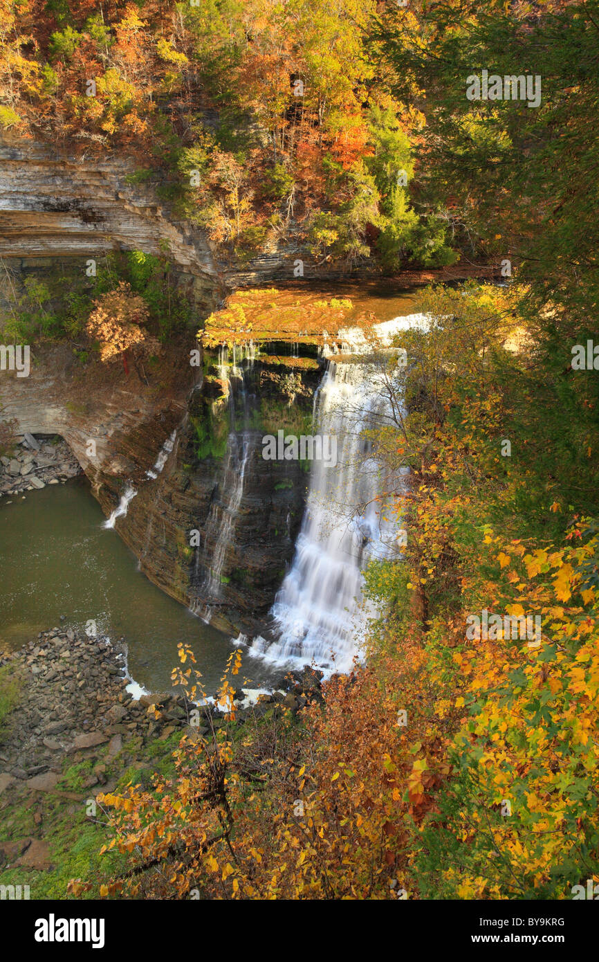 Big Falls, River Trail, caduta di acqua fiume, Burgess Falls State Park, Sparta, Tennessee, Stati Uniti d'America Foto Stock