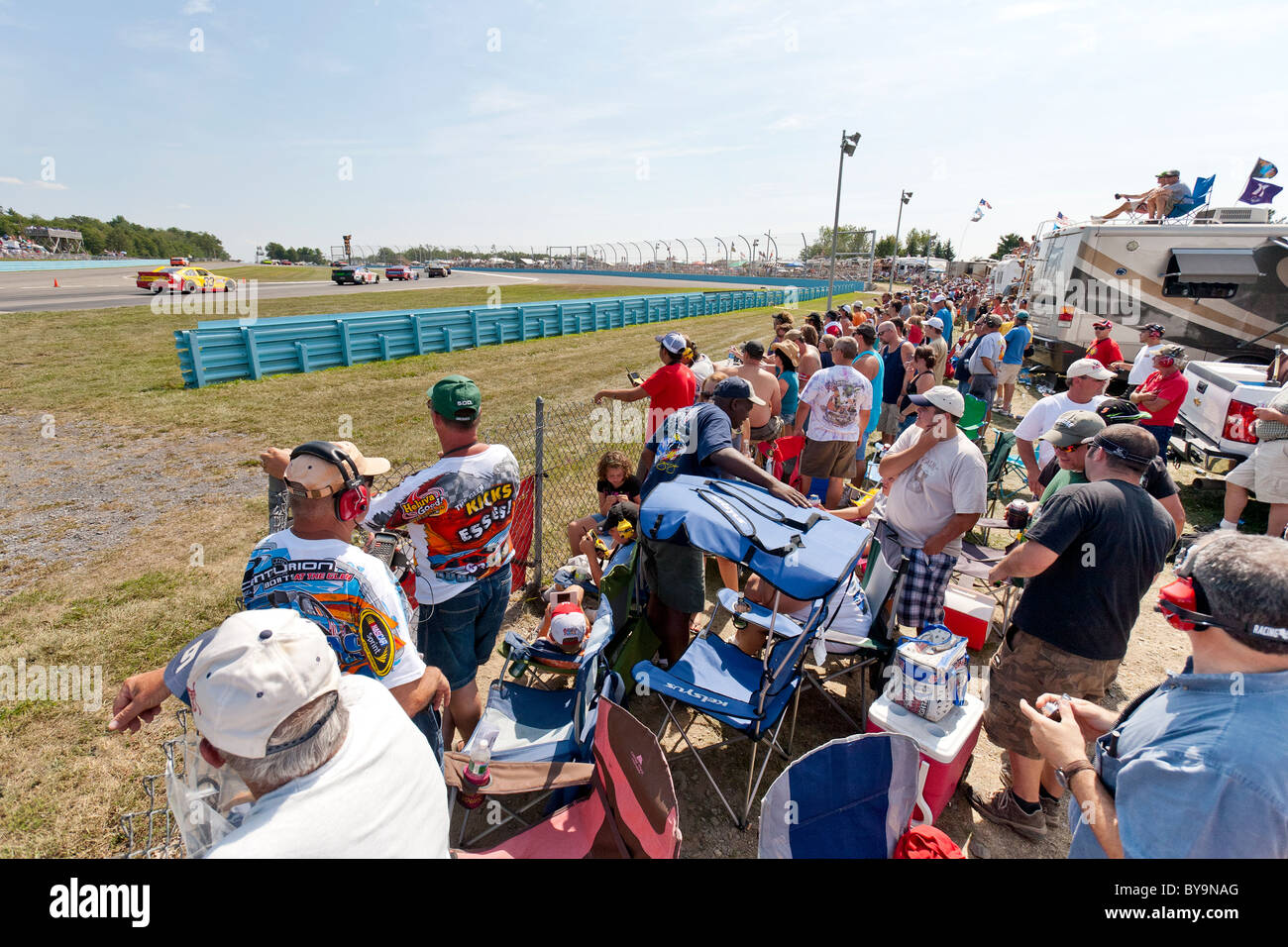 NASCAR fans guardando la gara. Foto Stock