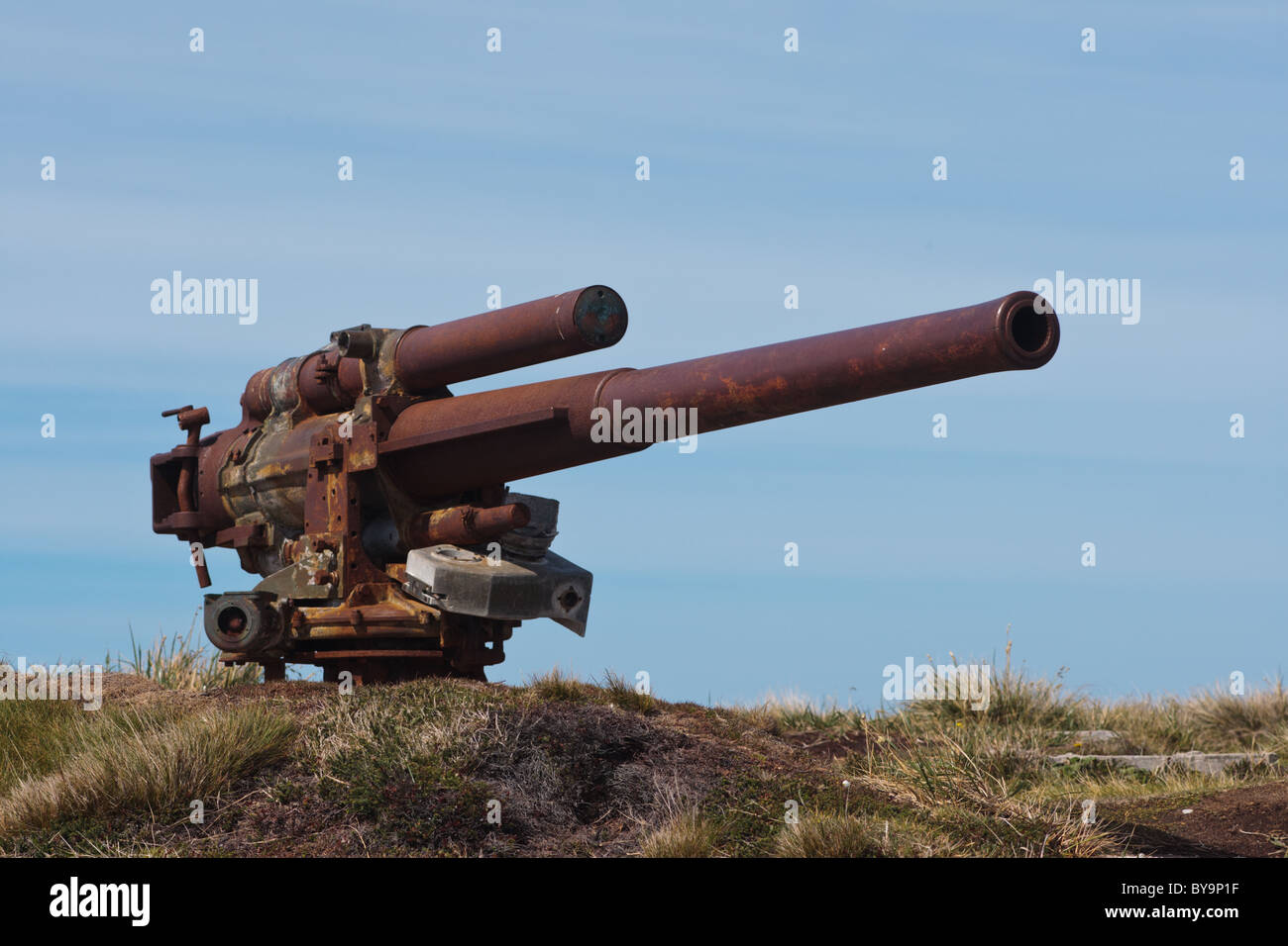 Resti di British QF 4 pollici Mark IV cannone navale (WWII), Gypsy Cove vicino a Port Stanley nelle isole Falkland Foto Stock