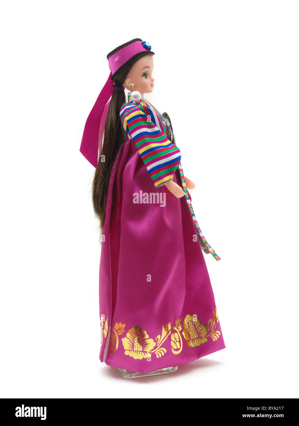 Il coreano bambola Barbie in abito tradizionale indossando Hanbok della Corea del Sud Foto Stock