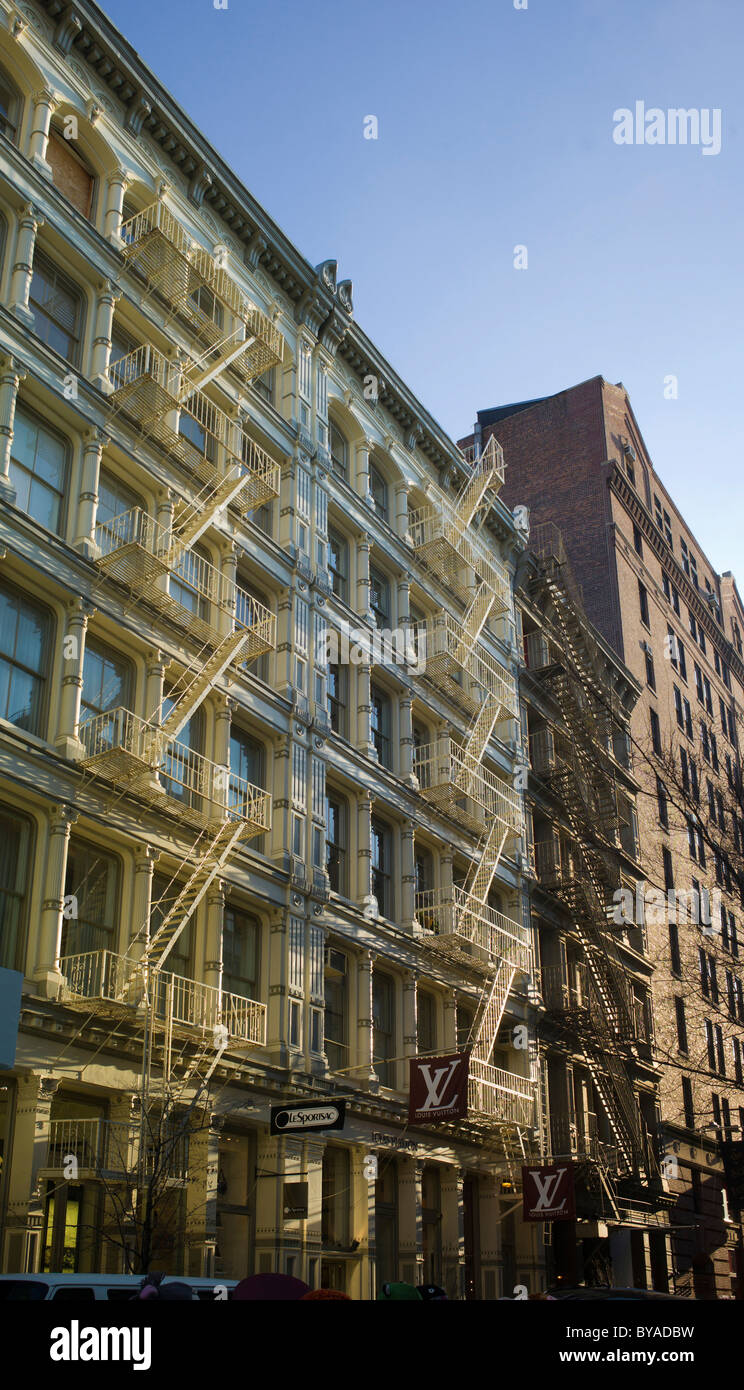 Tipico di ghisa in architettura del quartiere di SoHo, a Sud di Houston Street, Manhattan, New York, Stati Uniti d'America Foto Stock