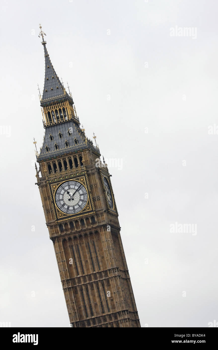 Una vista di una parte del Big Ben di Londra, Inghilterra Foto Stock