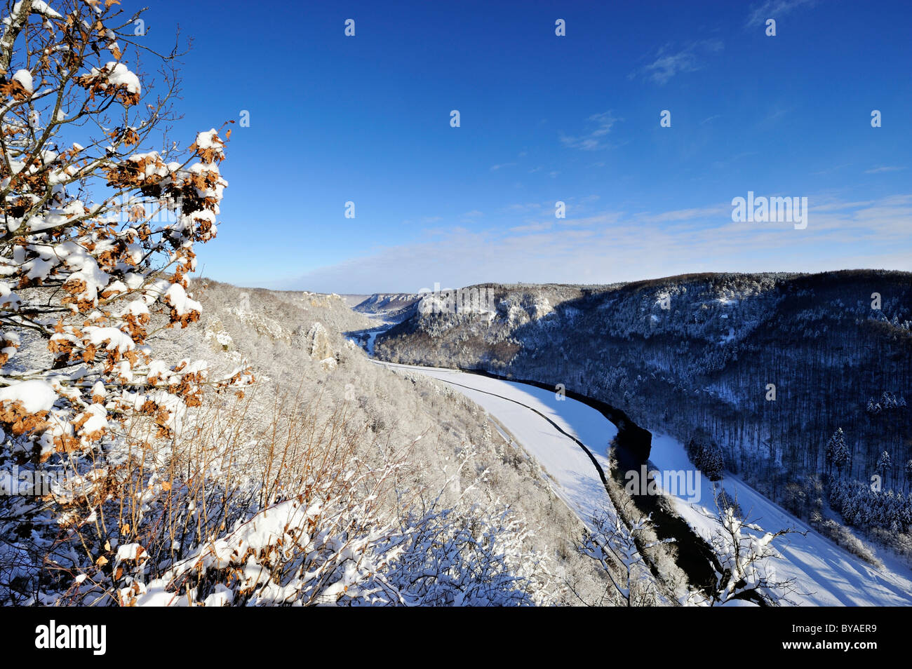 Vista sulla tomaia invernale valle del Danubio, Sigmaringen distretto, Baden-Wuerttemberg, Germania, Europa Foto Stock