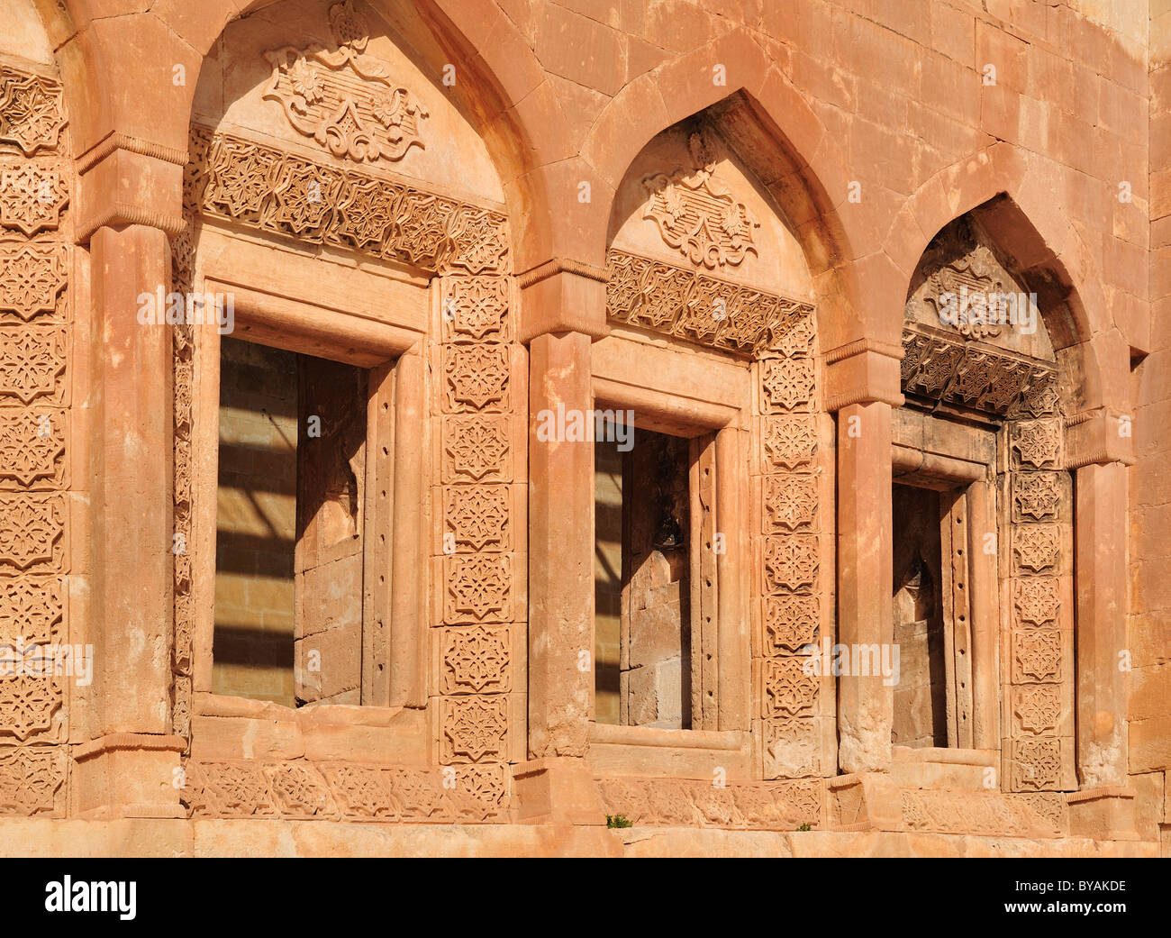 Windows del selamlik, Ishak Pasa Sarayi (17-18C), Dogubeyazit, Turchia 100927 37500 Foto Stock