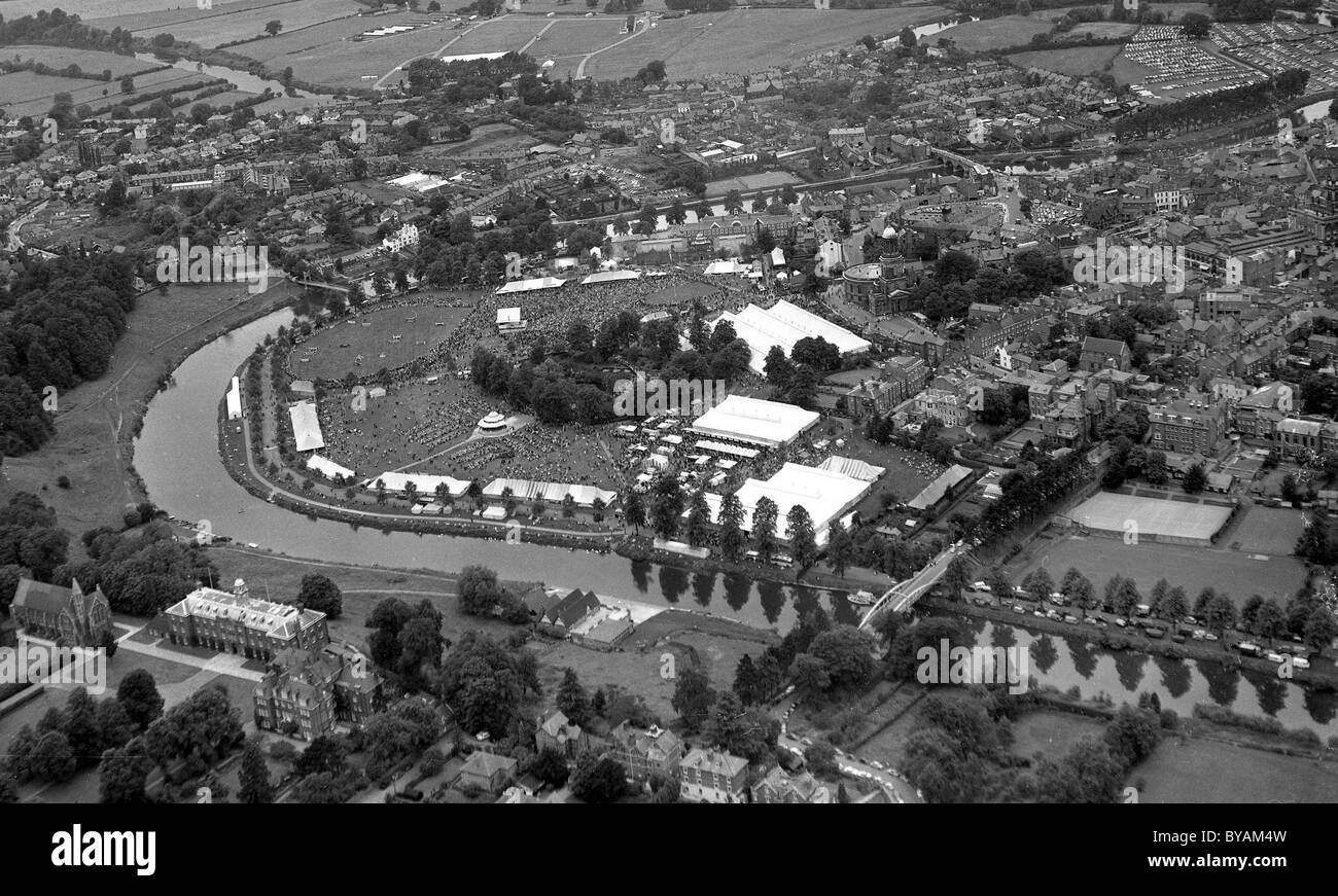 Vista aerea di Shrewsbury Flower Show all'inizio degli anni sessanta Foto Stock