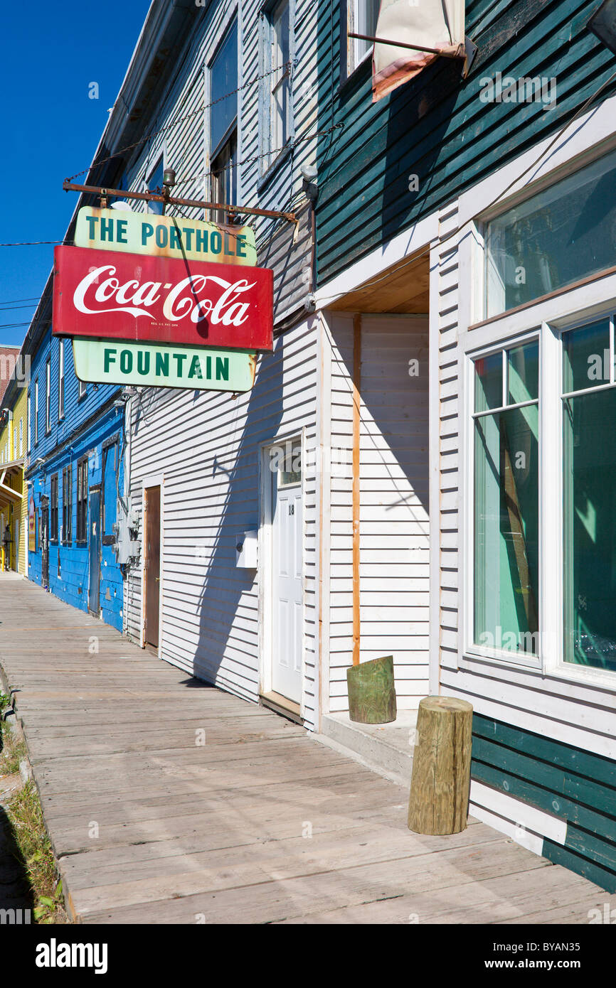 Il ristorante oblò e fontana su Custom House Wharf nel vecchio quartiere del porto di Portland, Maine Foto Stock
