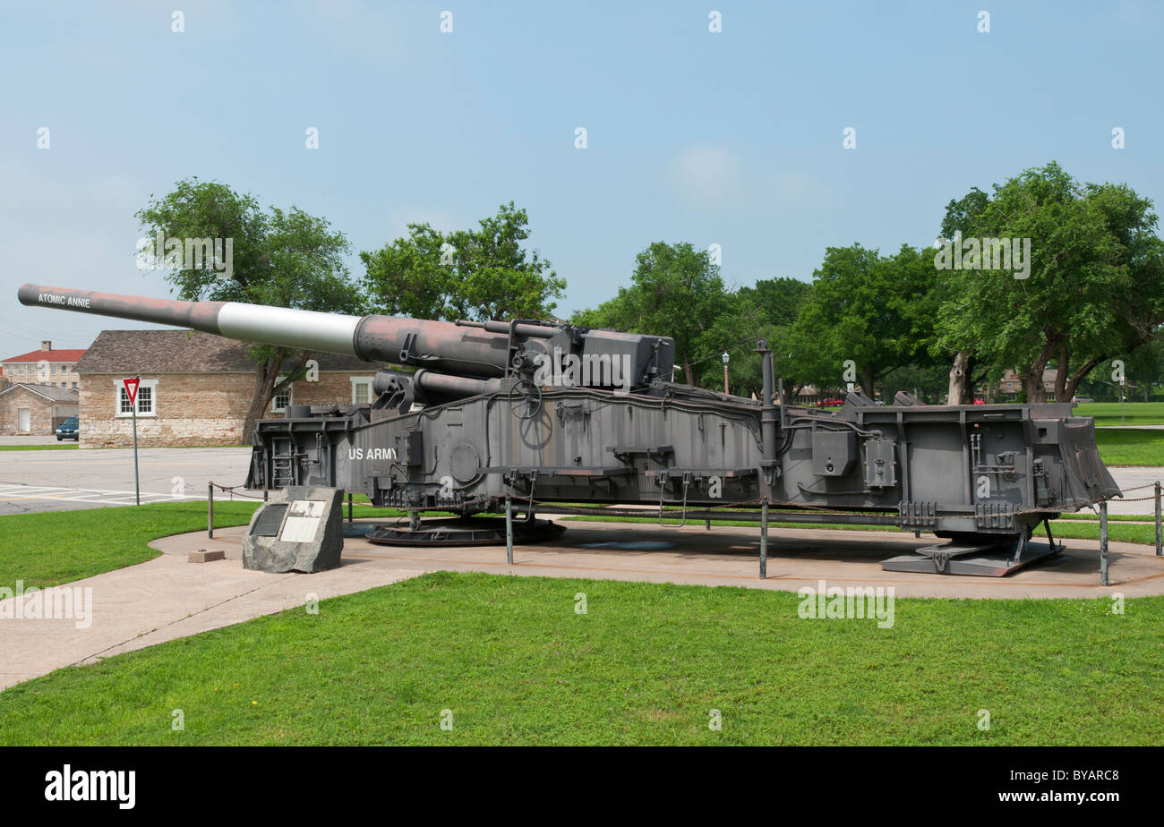 Oklahoma, Fort davanzale, artiglieria Parco Museo contenente oltre 100 d'artiglieria, M65 Cannone atomico Foto Stock