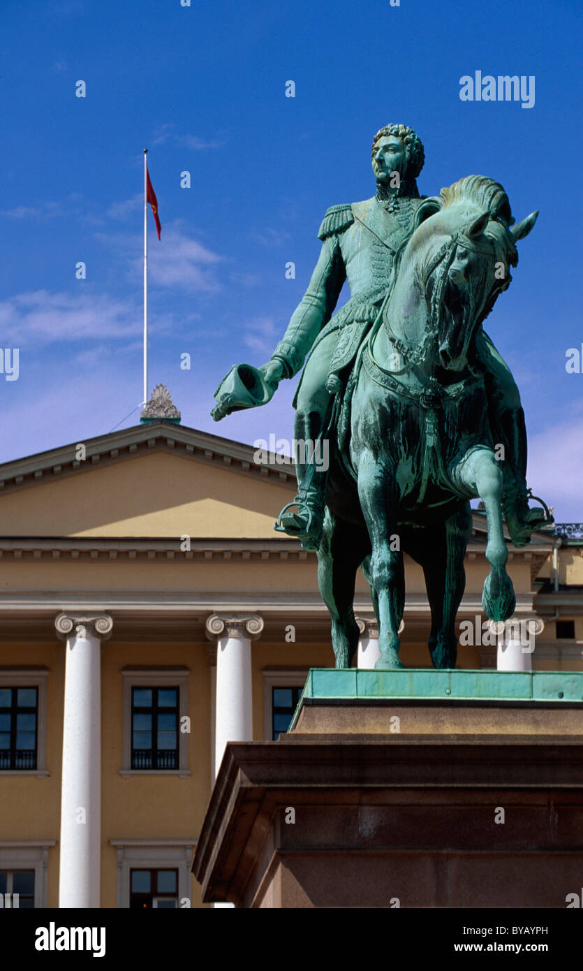 Det Kongelige Slott - Castello, Statua di Karl Johan, Oslo, Norvegia Foto Stock