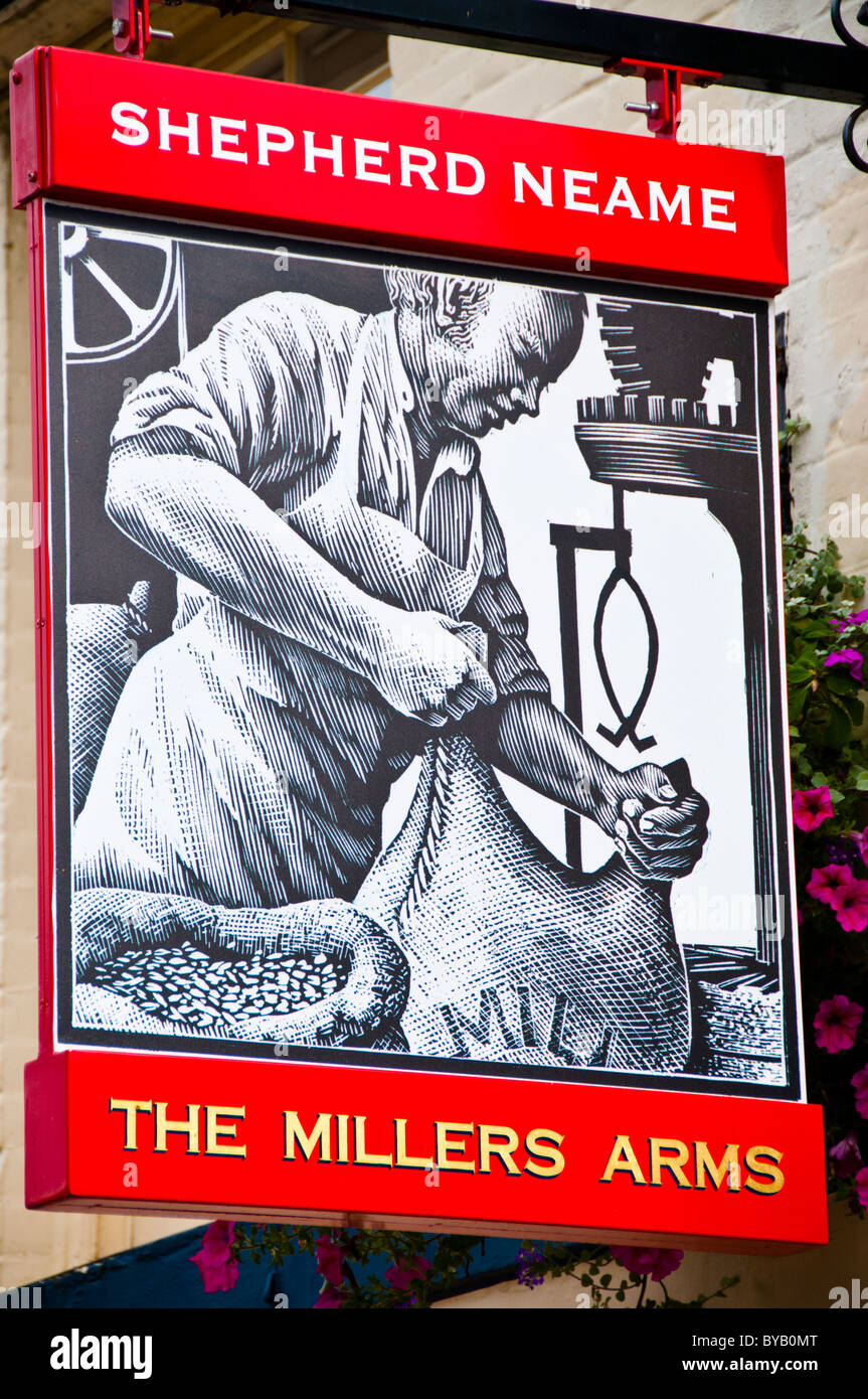 Il Millers Arms pub segno, Canterbury Kent Foto Stock