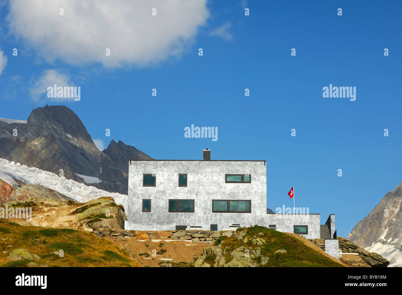Berghaus Anenhuette alm capanna, Loetschental Valley, Vallese, Svizzera, Europa Foto Stock
