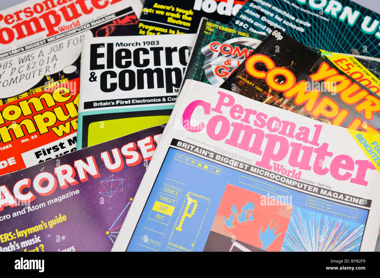 Selezione di riviste di informatica dal 1983 Foto Stock