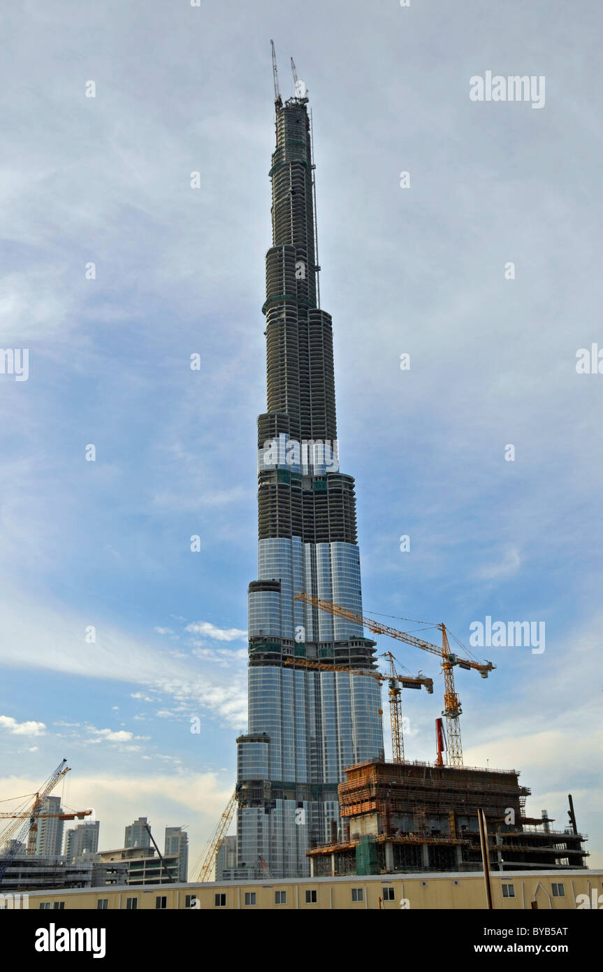 Sito in costruzione del Burj Khalifa, Dubai City, Dubai, Emirati Arabi Uniti, Medio Oriente Foto Stock