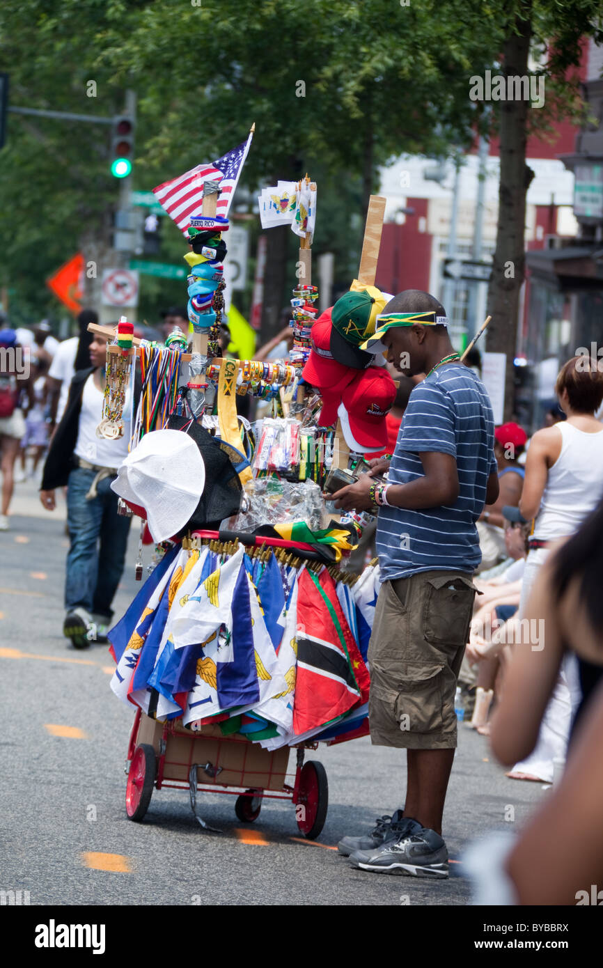 Negozio di souvenir delle isole dei Caraibi sono in vendita presso il 2010 DC Caribbean Carnival in Washington, DC. Foto Stock