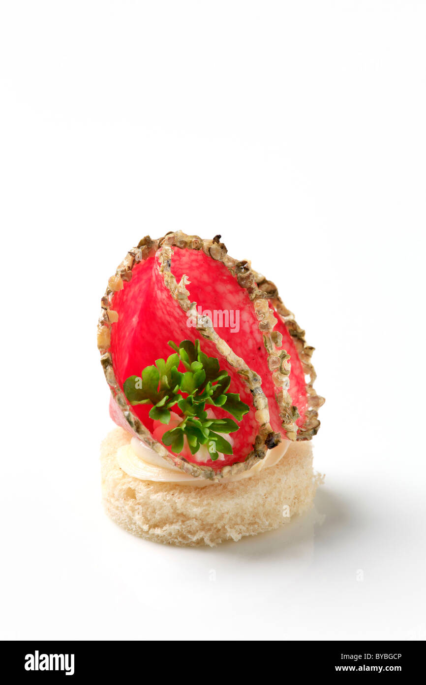 Salame piccante crostino Foto Stock