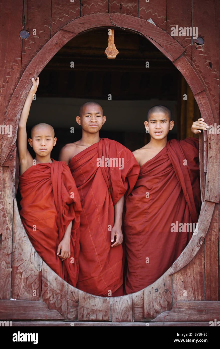 La Birmania,Birmania,Myanmar, 20100223, novizi in Myanmar Foto Stock