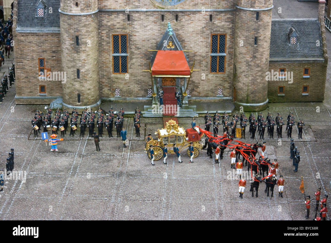 Royal Parade con Golden pullman a Madurodam, Paesi Bassi Foto Stock