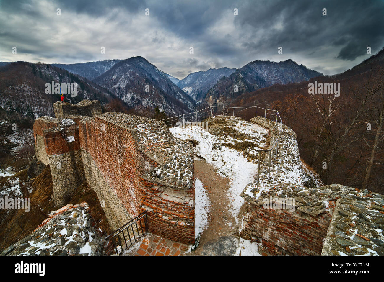 Paesaggio con Dracula Fortezza di Poienari, Romania Foto Stock