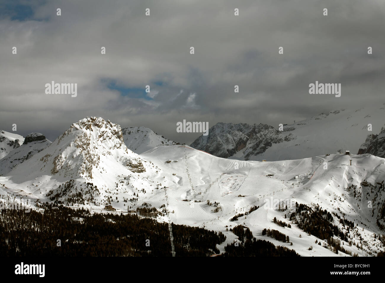 Passo Pordoi Pordoijoch Sella Ronda Selva Dolomiti Italia Foto Stock