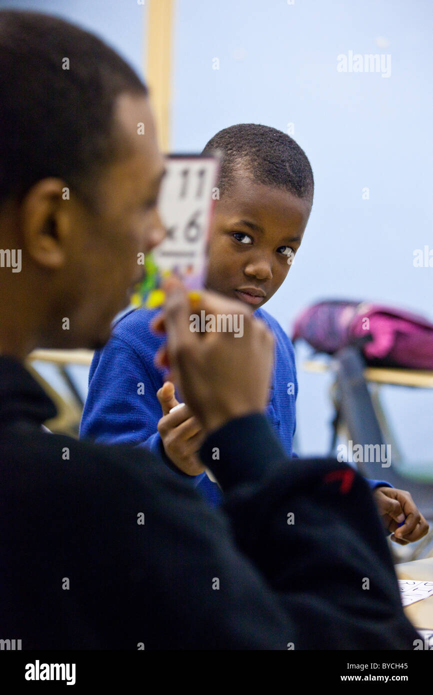 La matematica delle flashcards in aula a Washington DC Foto Stock