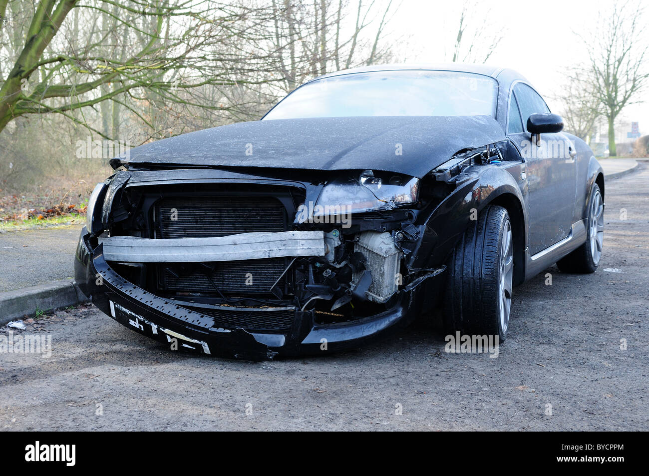 Si è schiantato auto anteriore fine danni. Foto Stock