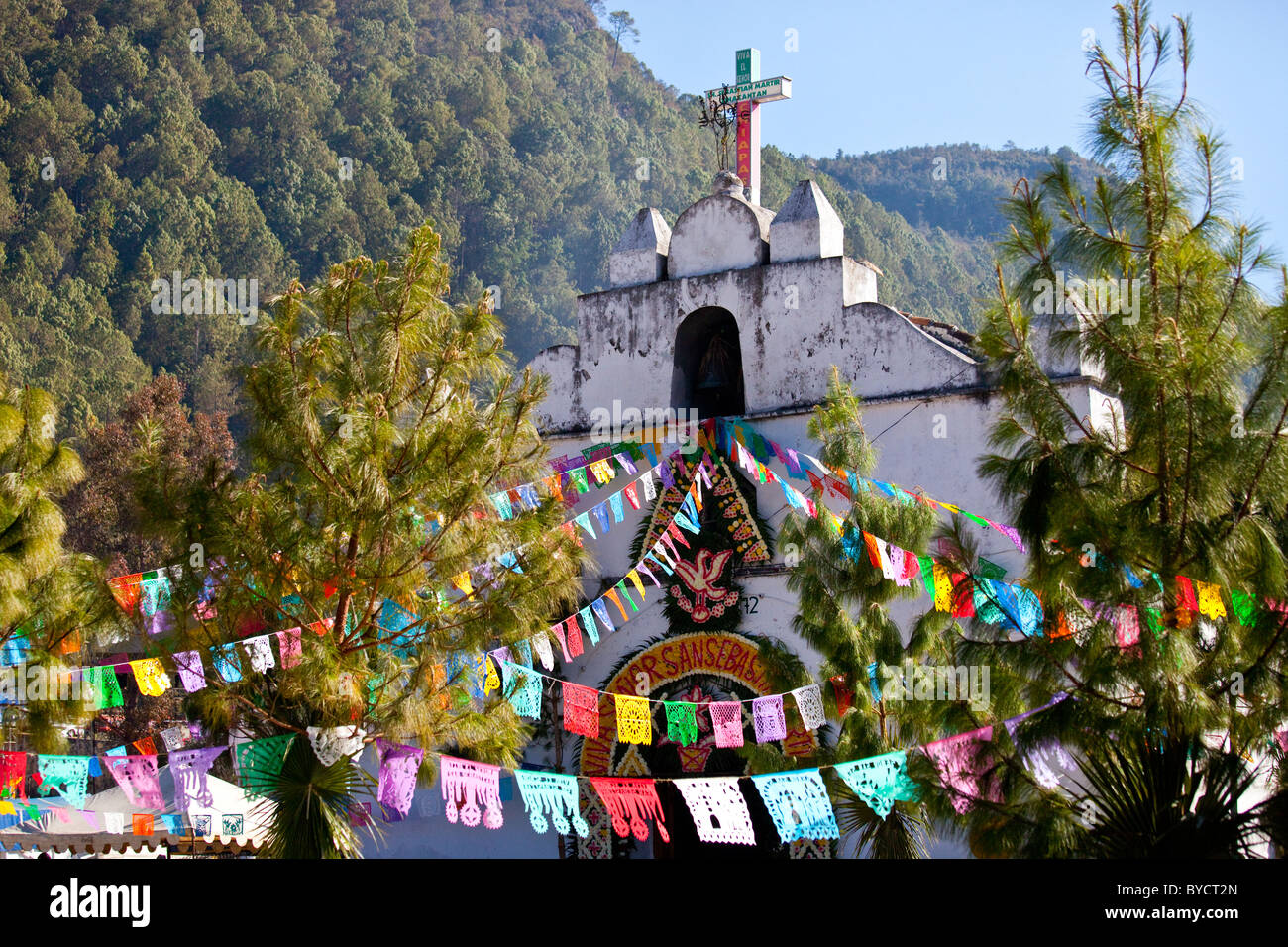 Cappella di Esquipulas, Zinacantán, Chiapas, Messico, 10 km al di fuori di San Cristobal de las Casas Foto Stock