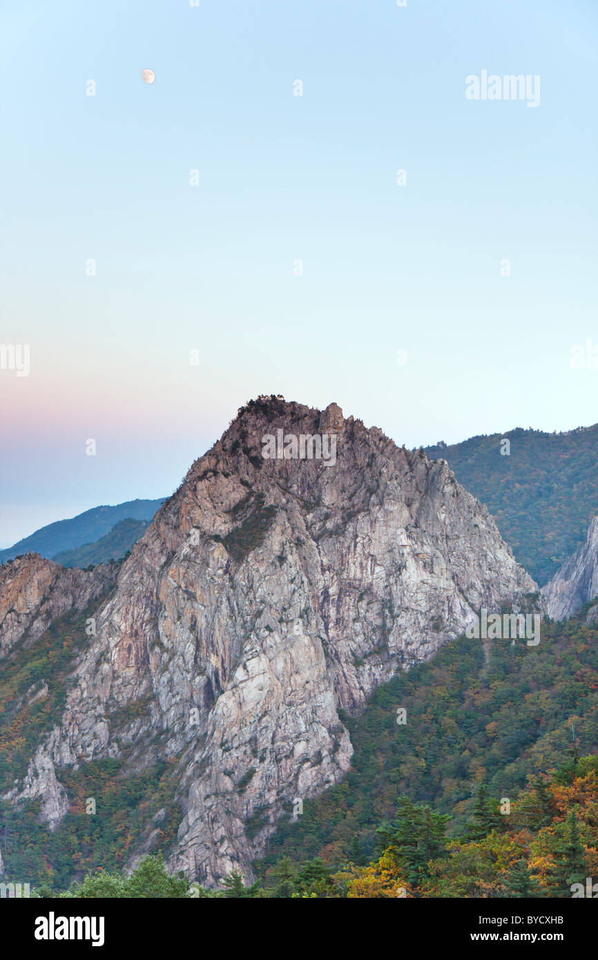 Crepuscolo in Seoraksan National Park, Corea del Sud Foto Stock
