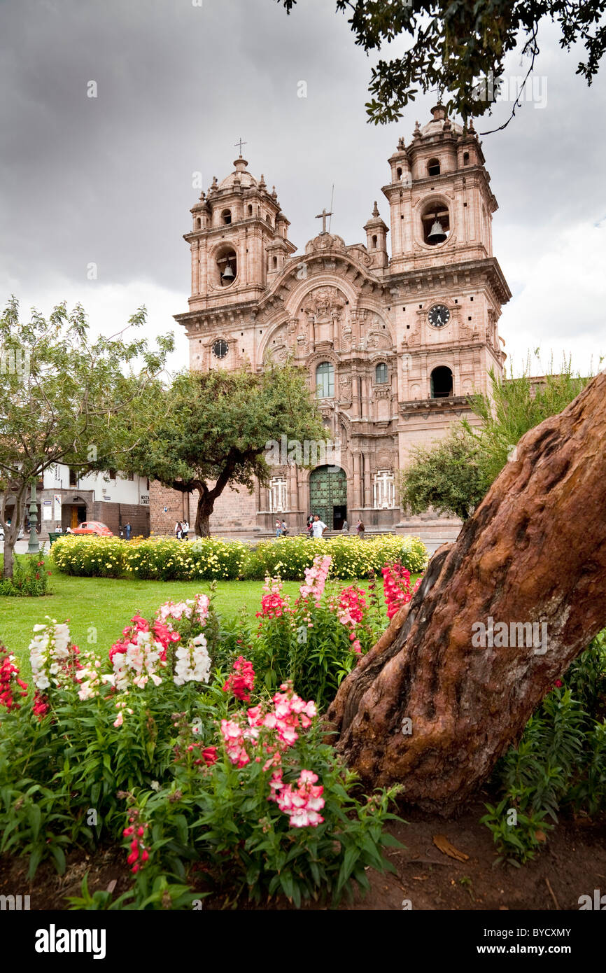 La Iglesia de la Compañía de Jesus, Plaza de Armas, Cusco, Perù, Sud America Foto Stock