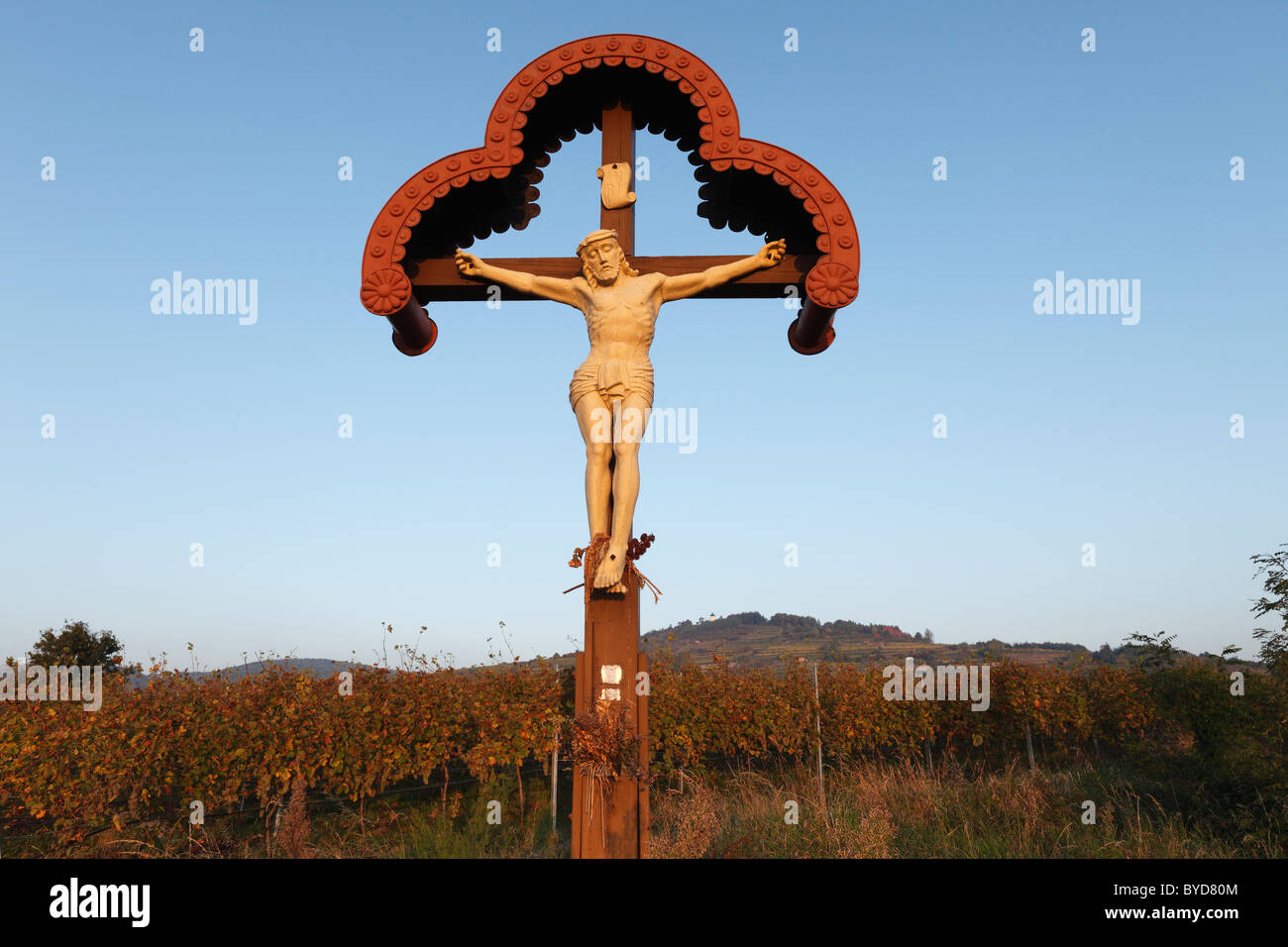 Steiner Kreuz croce sopra Stein sul fiume Danubio, valle di Wachau, regione Waldviertel, Austria Inferiore, Austria, Europa Foto Stock