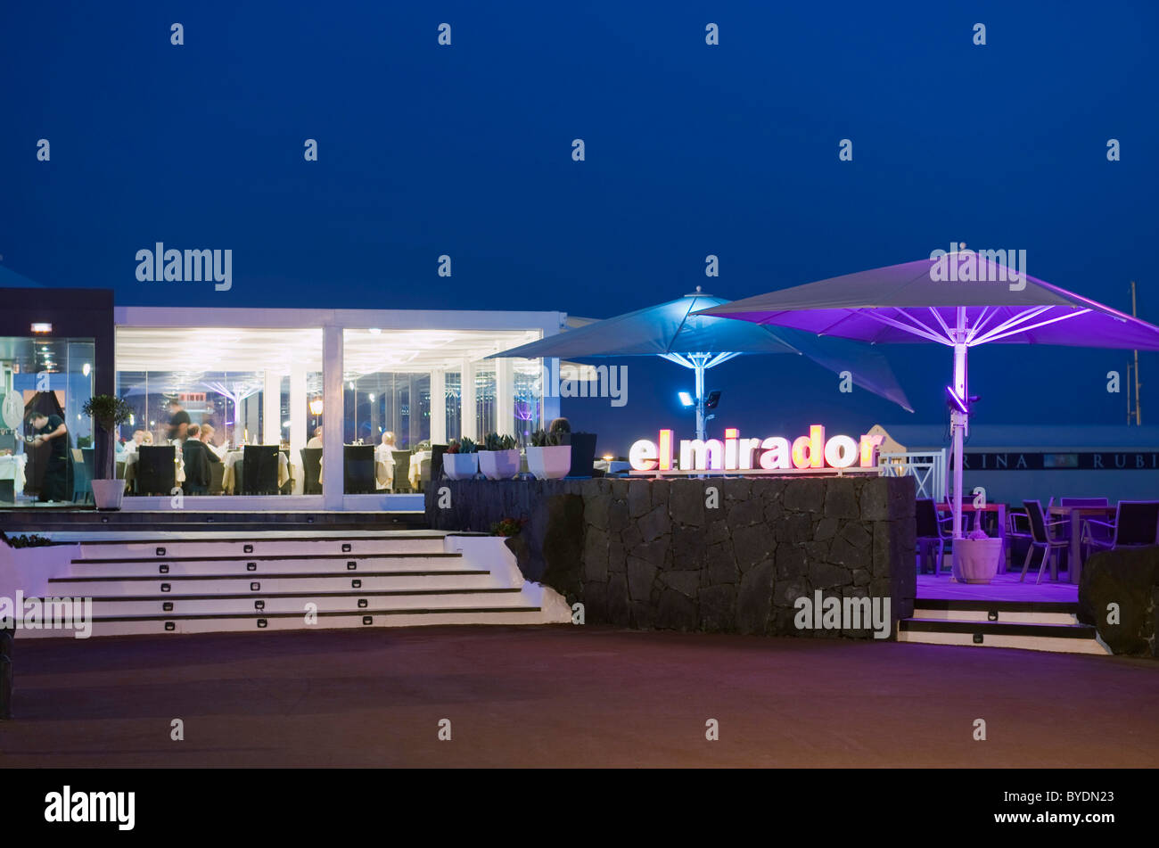 Ristorante Presso La Marina Di Notte Marina Rubicon Playa