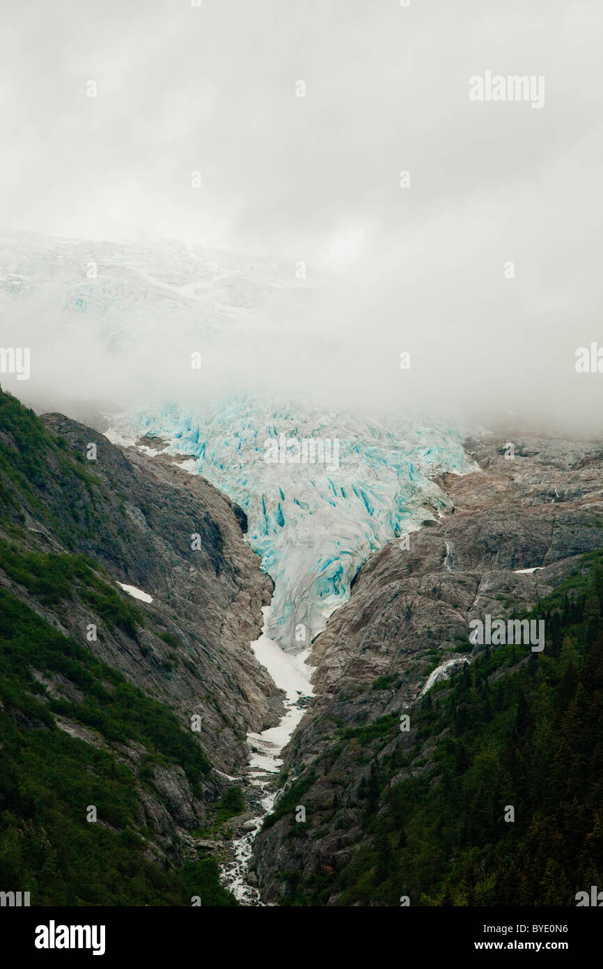 Irene Glacier, blu ghiaccio, nebbia di mattina, costiere rain forest, Chilkoot Trail, Chilkoot Pass, Alaska, STATI UNITI D'AMERICA Foto Stock