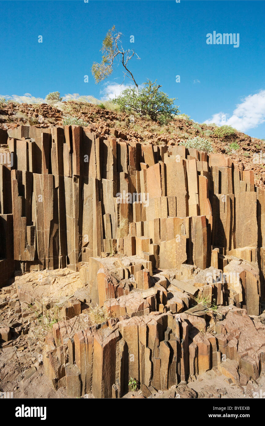 Il cosiddetto organo a canne, basaltico formazioni rocciose nei pressi di Twyfelfontein nel Damaraland. Foto Stock