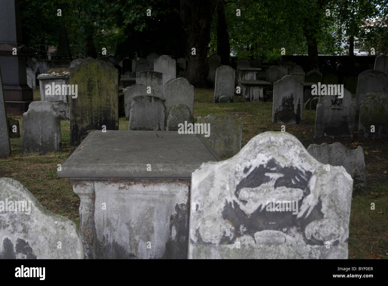 Tombe in campi Bunhill Cimitero London E1 Foto Stock