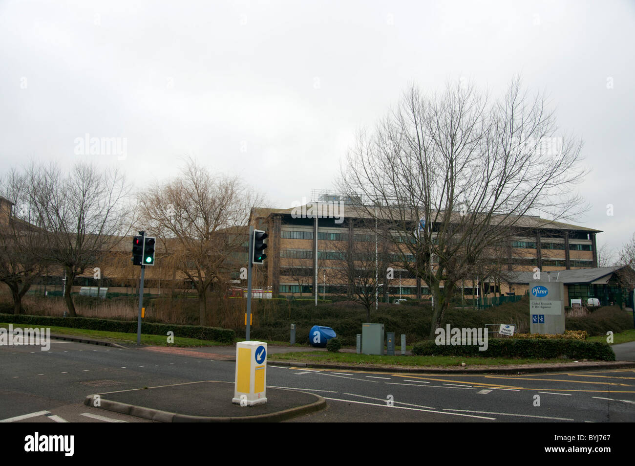La Pfizer fabbrica e laboratorio di ricerca Sandwich Kent England Regno Unito per essere chiuso Foto Stock