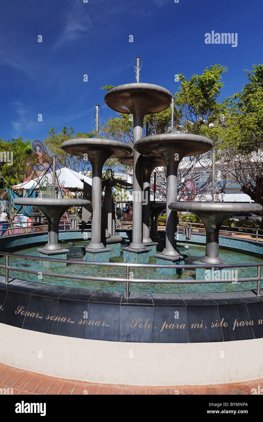 Fontana, Campanitas del Clistal, Aguadilla, Puerto Rico Foto Stock