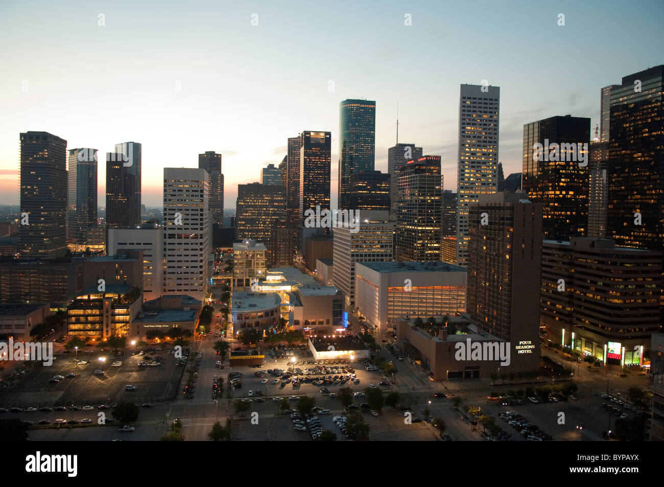 Lo skyline del centro cittadino di Houston, Texas, Stati Uniti d'America Foto Stock