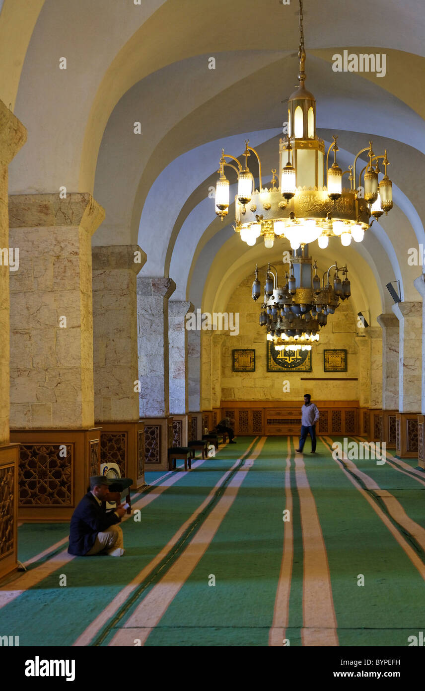 Interno della Grande moschea di Aleppo, Siria Foto Stock