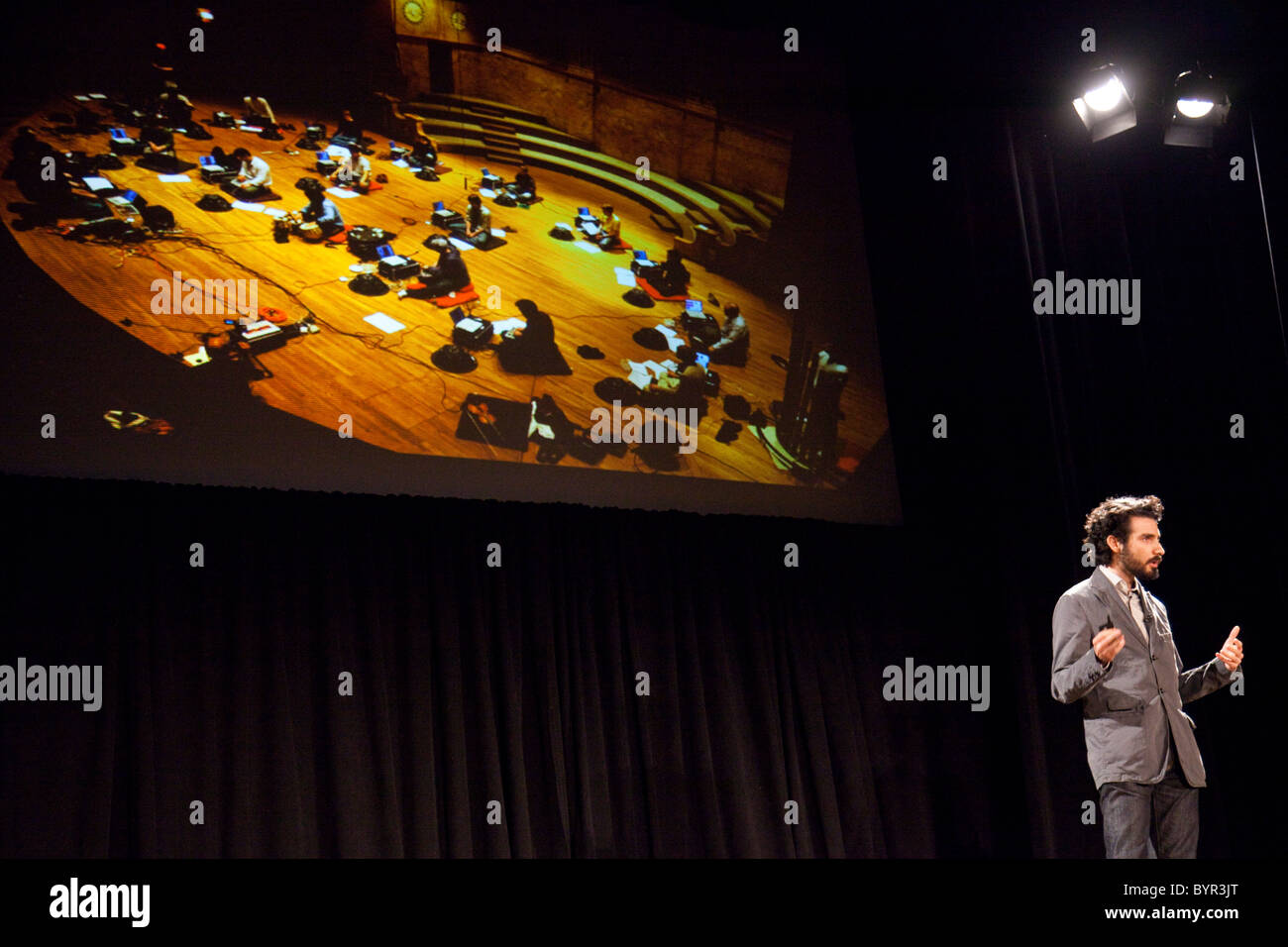 TED X Brooklyn caso Daniel Iglesia parlando Foto Stock