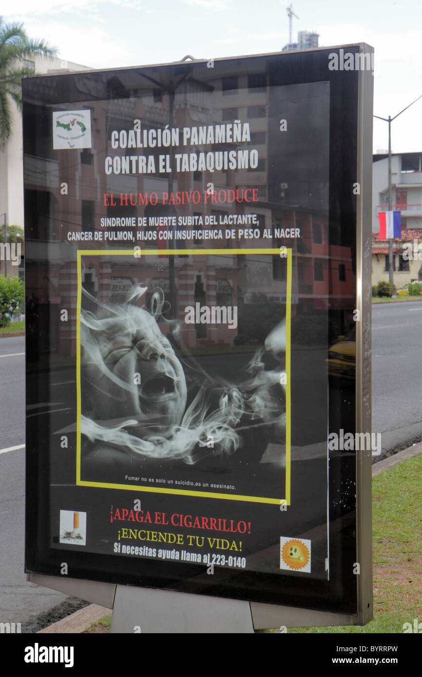 Panama,Latino,America Centrale,Città di Panama,Bella Vista,Via Espana,Lingua spagnola,bilingue,pubblicità all'aperto,annuncio,cartello,vendita display retroilluminato pubblico s. Foto Stock