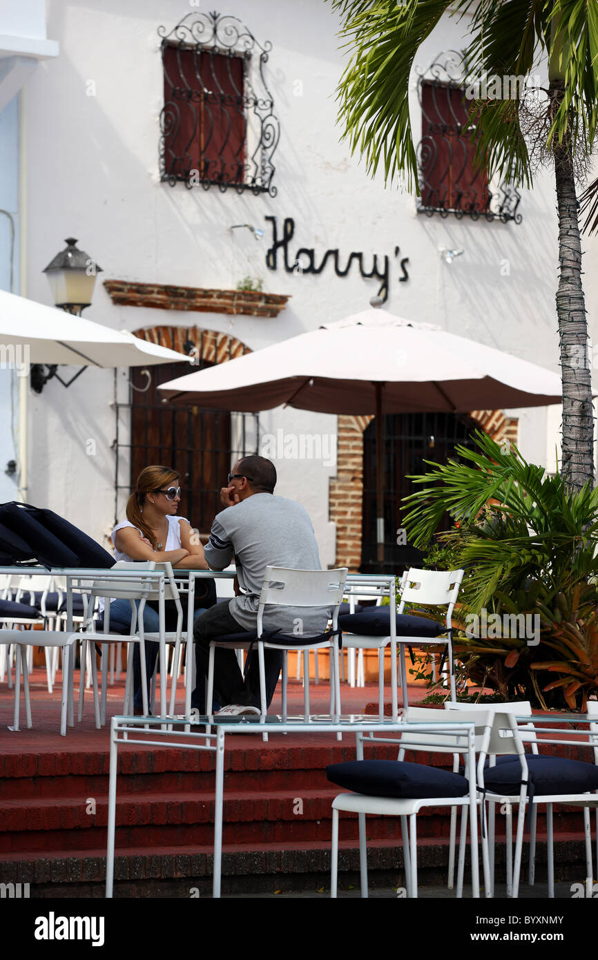 Piazza Espana, Harry's Bar, Santo Domingo, Repubblica Dominicana, dei Caraibi Foto Stock