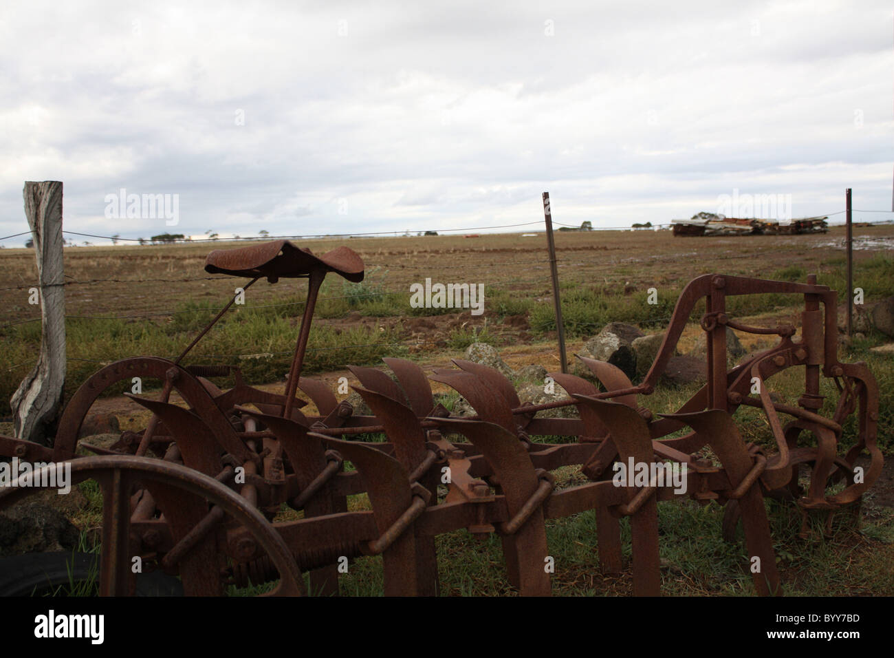 Trascurato antico aratro Foto Stock