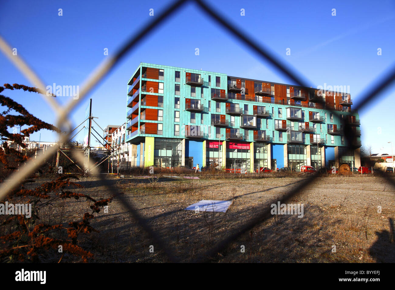 Appartamenti di nuova costruzione in una città della zona di rigenerazione. Foto Stock