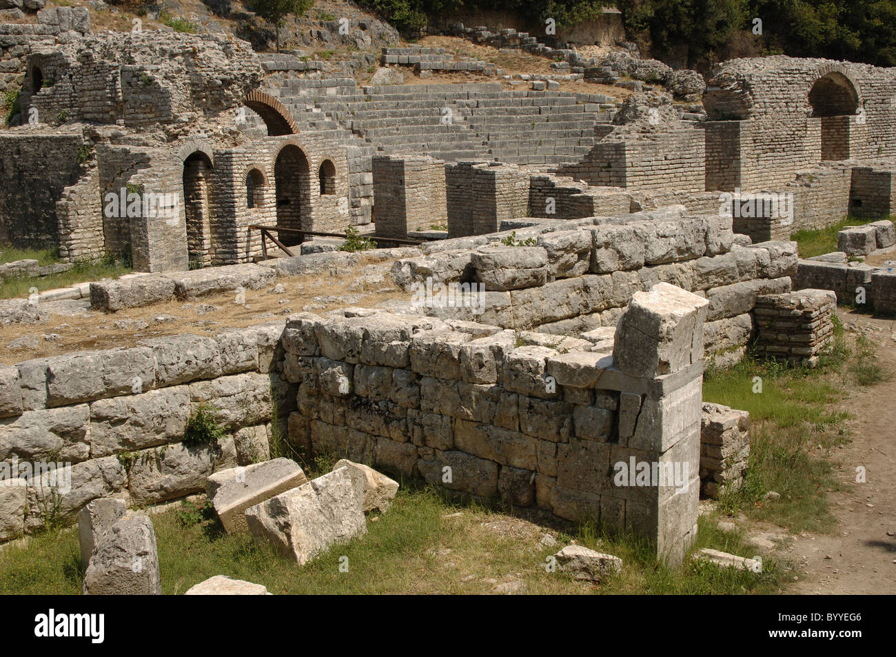 L'Albania. Butrinto. Tempio di Asclepio, costruito nel III secolo A.C. e ricostruito nel II secolo A.C. Foto Stock