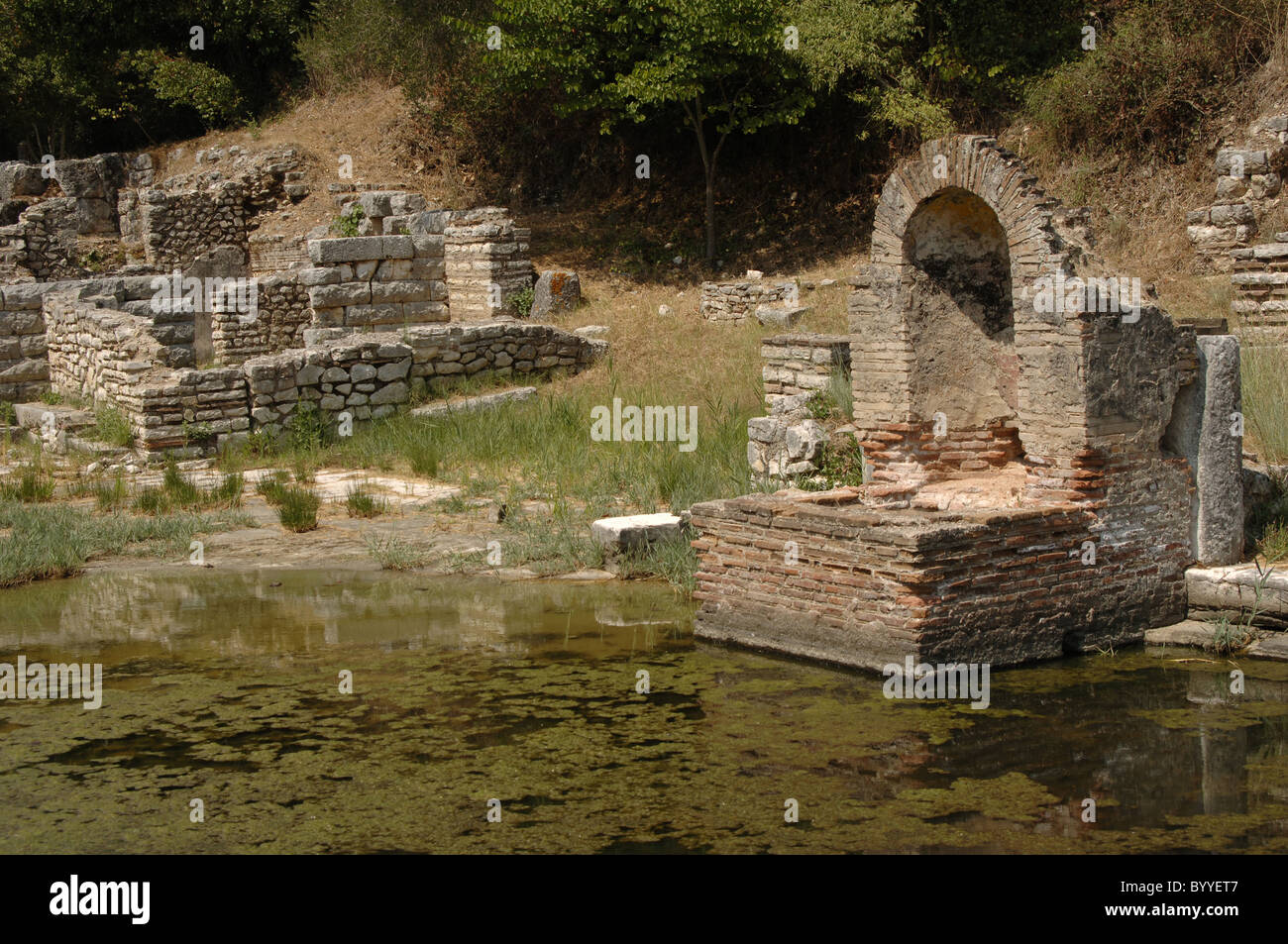 L'Albania. Butrinto. Tempio di Asclepio, costruito nel III secolo A.C. e ricostruito nel II secolo A.C. Foto Stock