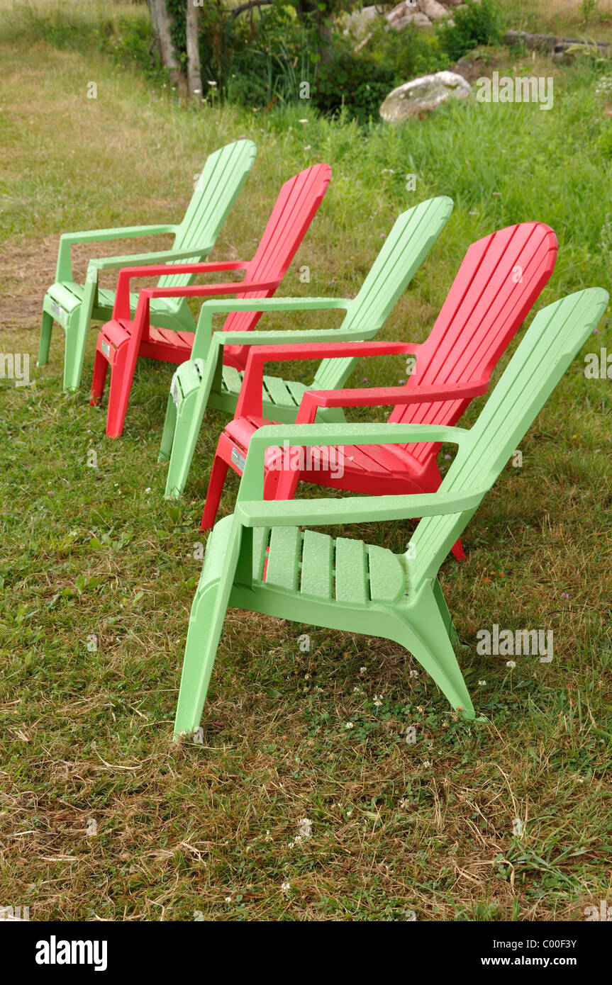 Colorate sedie sulla fattoria in Wethersfield, Connecticut, New England, STATI UNITI D'AMERICA Foto Stock
