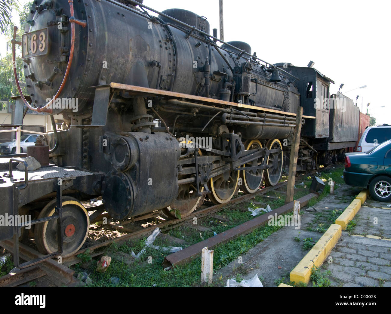 Honduras. San Pedro Sula. Vecchia locomotiva del treno. Foto Stock