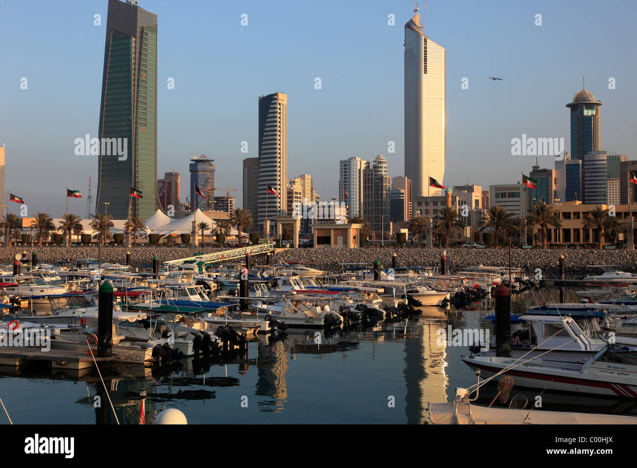 Il Kuwait Kuwait City, skyline, Souk Sharq Marina, Foto Stock