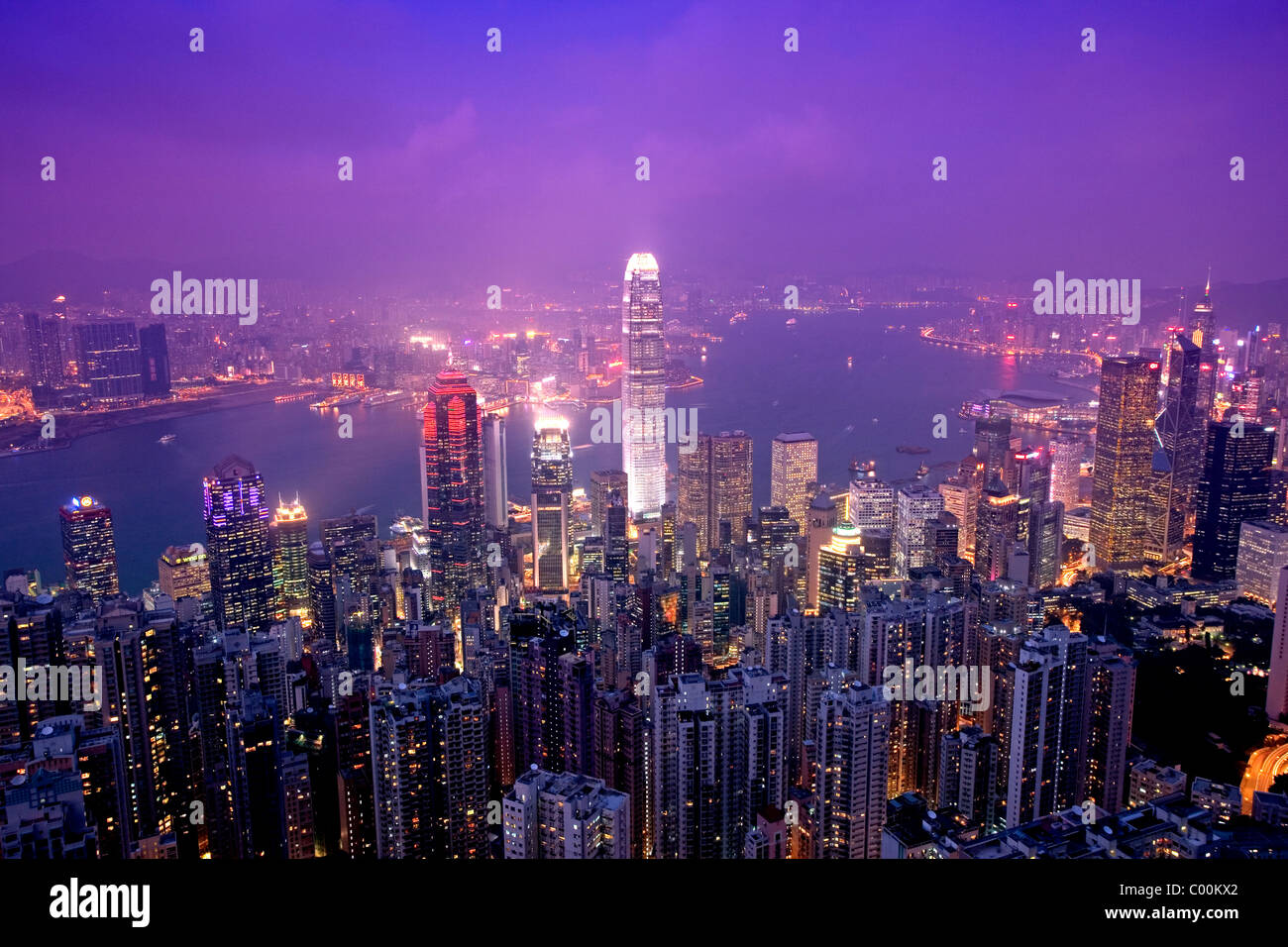 Cina, Hong Kong, vista notturna dal Victoria Peak Foto Stock