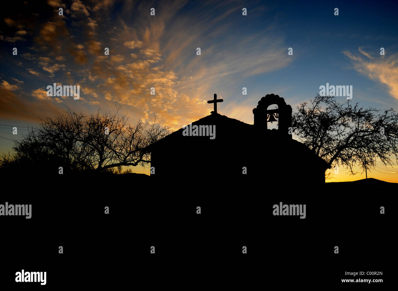 Una piccola chiesa sorge in Sasabe, Arizona, Stati Uniti d'America, a Stati Uniti e Messico frontiera. Foto Stock